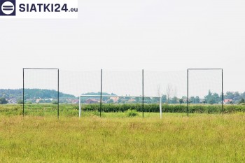 Siatki Gniezno - Solidne ogrodzenie boiska piłkarskiego dla terenów Gniezna